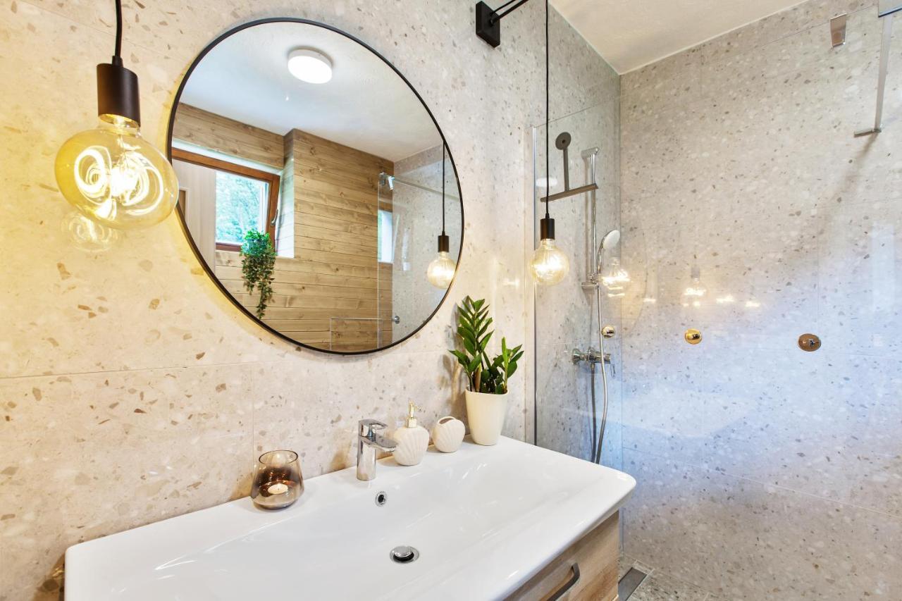 Zazi Apartmany Mýto pod Ďumbierom Exteriör bild