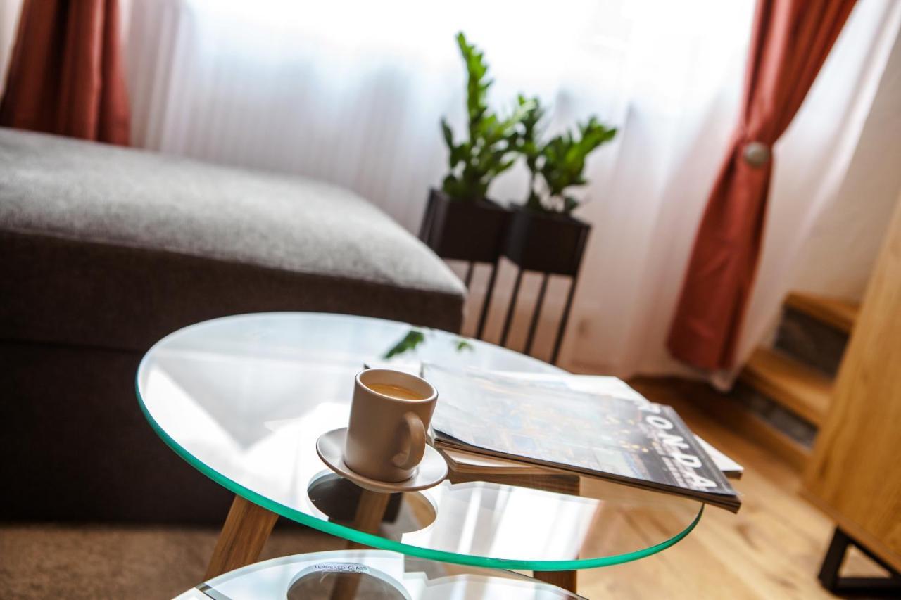 Zazi Apartmany Mýto pod Ďumbierom Exteriör bild